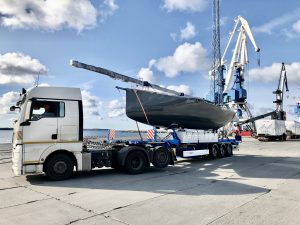 yacht transportation